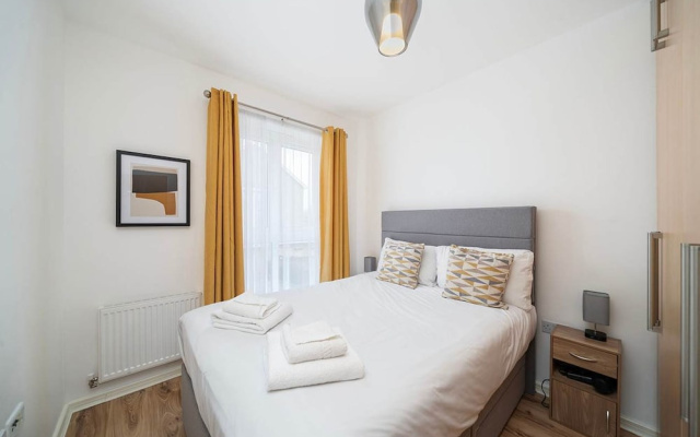 Charming 2-bedroom House in Northfleet