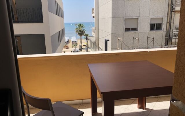 Seaview Apartment