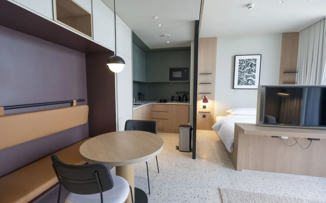 Snug Studio at Upside Living Business Travel Ready