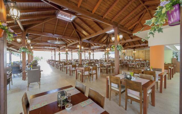 Seven Seas Hotel Blue