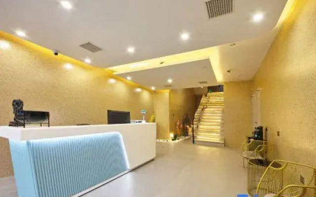 Feeling Hotel (Yangming Ancient Town)