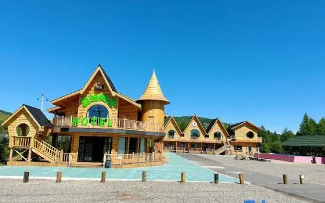 Moerdaoga Senlin Shuchao Hotel