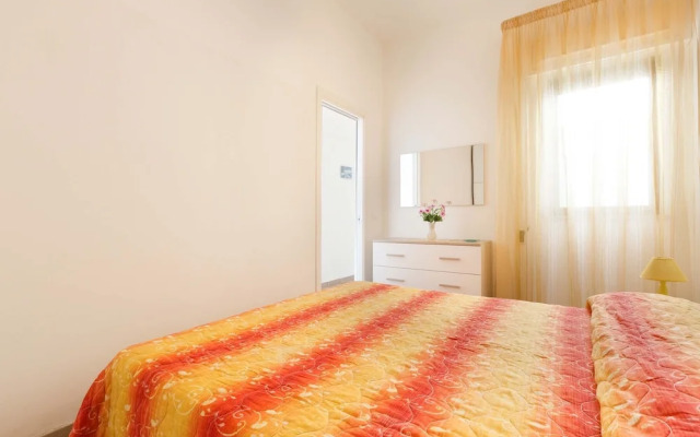 1826 Villetta Solaire