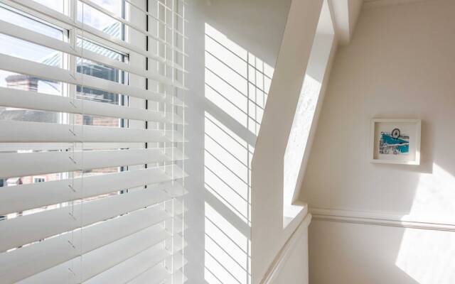 Bright and Minimalist Chelsea Nest