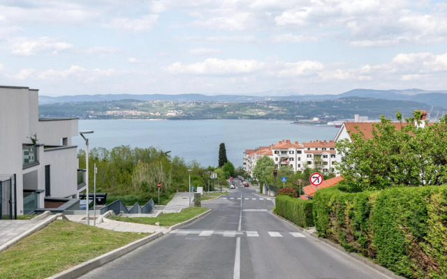 Auredius Deluxe Sea Apartment