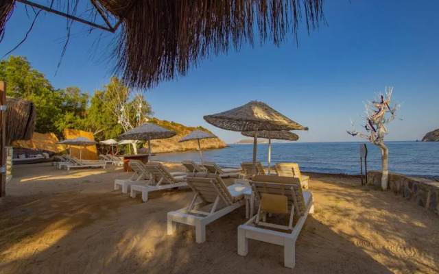 Ladonia Hotels Zemda