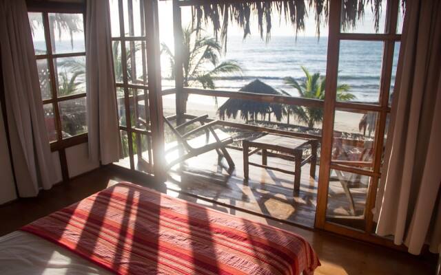 Hoja de Palma Bungalows