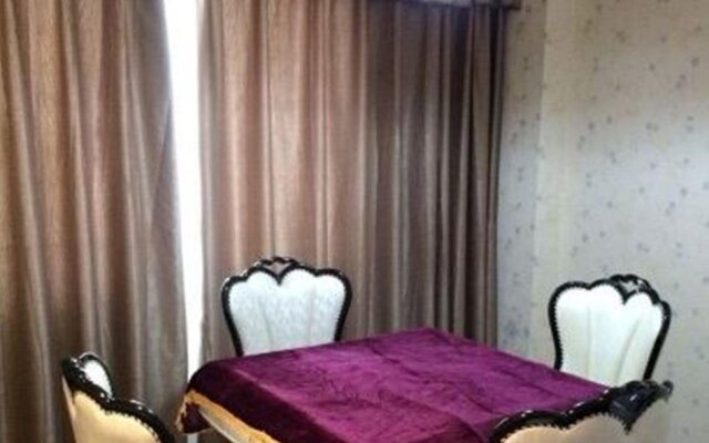 Yingde Qili Business Hotel