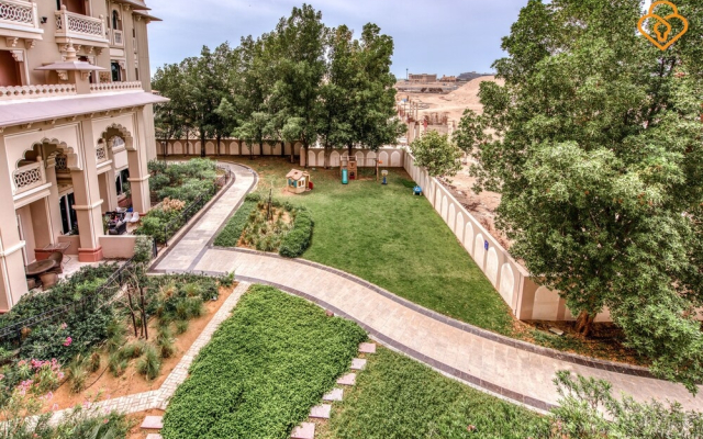 Grandeur Residence 1/bed Apt.