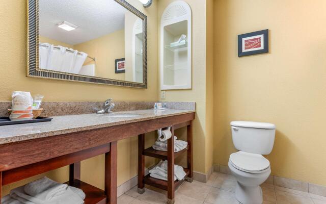 Comfort Suites Findlay I-75