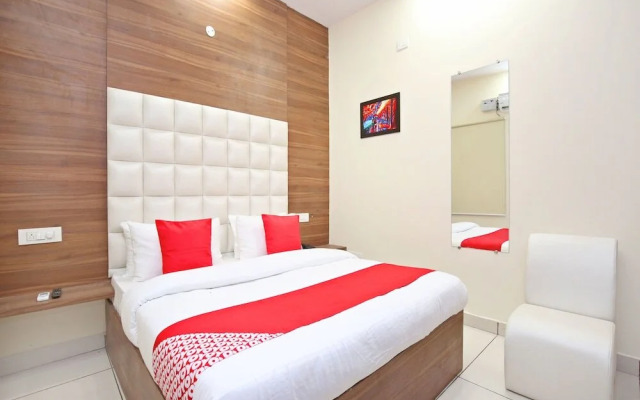 Hotel 365 by OYO Rooms