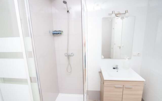 Modish 3 bedroom Apartment in Malaga by La Recepción
