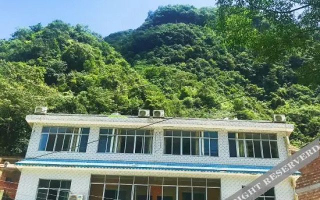 Maolan Beibao Inn