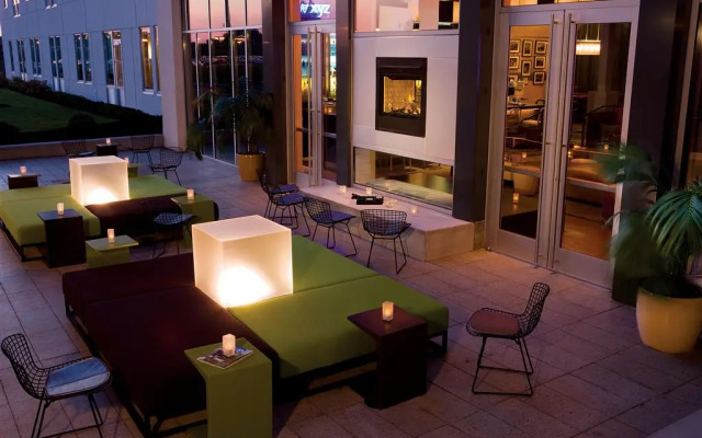 Aloft Philadelphia Airport