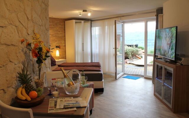 Ferienwohnungen Maarberg Resort