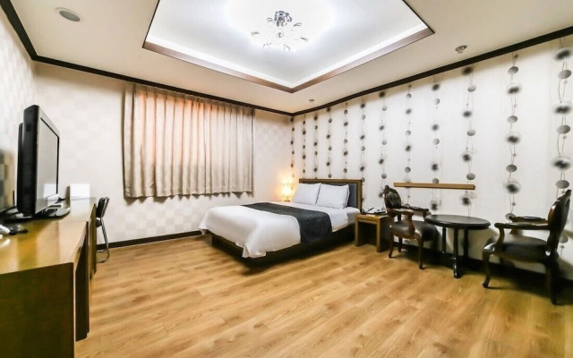 Modern Business Hotel