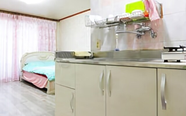 Seokcho Hometown Lodge Pension