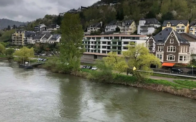 Penthouse Moselle Jewel I
