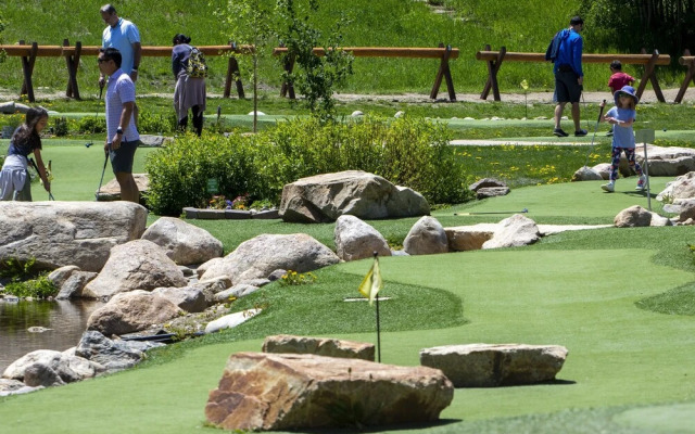 Silversnow 476 3 Bedroom Townhouse by RedAwning