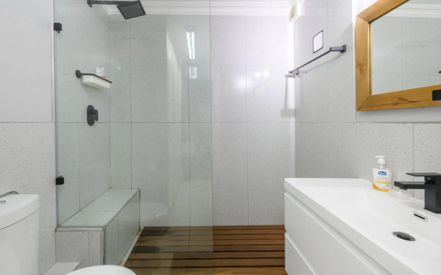 Pelicans Pad at Chaka's Cove