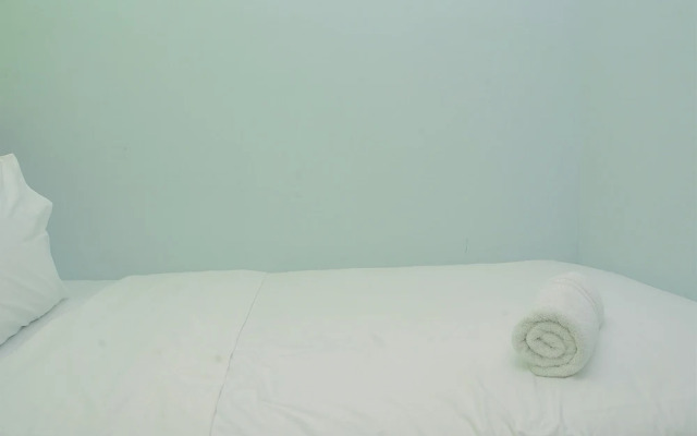 Comfortable 2BR Bassura City Apartment near Bassura Mall