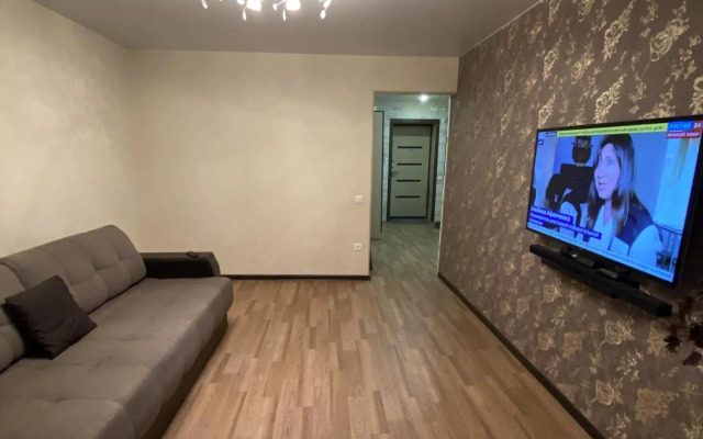 Желтый Нарцисс на улице Лесная