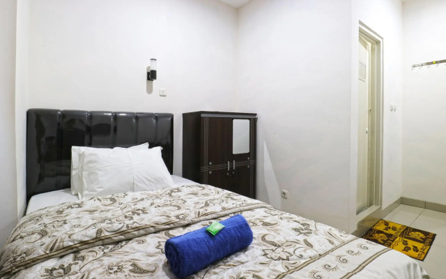 Saloka Guest House by ZUZU