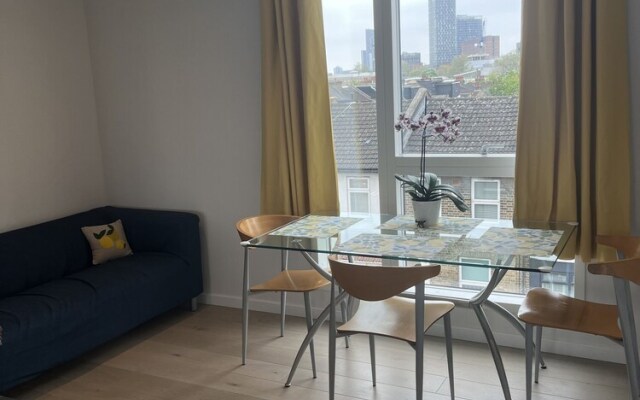 Immaculate 2-bed Apartment in London