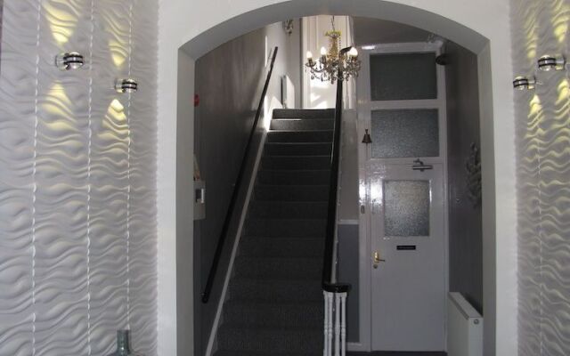 Ashmira Guest House