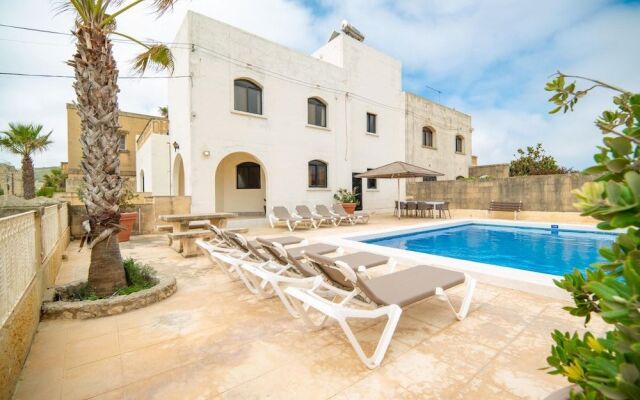 Villa Hgieri - Ghasri Holiday Home