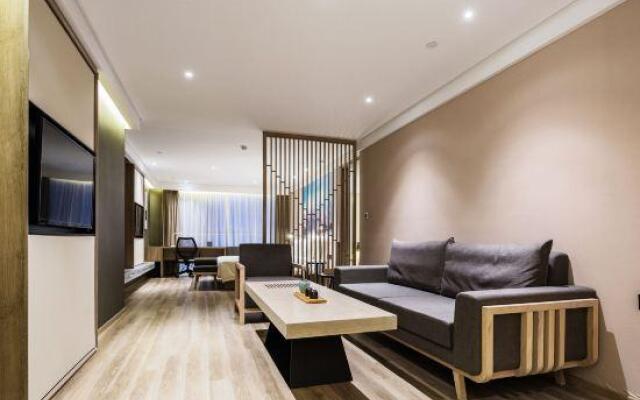 Atour Hotel (Qingdao May Fourth Square Yunxiao Road)