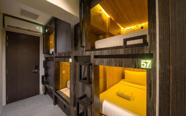 CUBE Boutique Capsule Hotel @ Chinatown