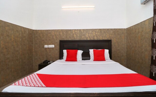 OYO 18943 Hotel Punjab Residency