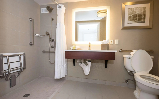 Doubletree Suites by Hilton at The Battery Atlanta