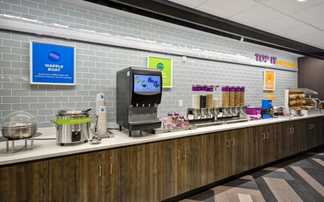 Tru by Hilton Chicopee Springfield