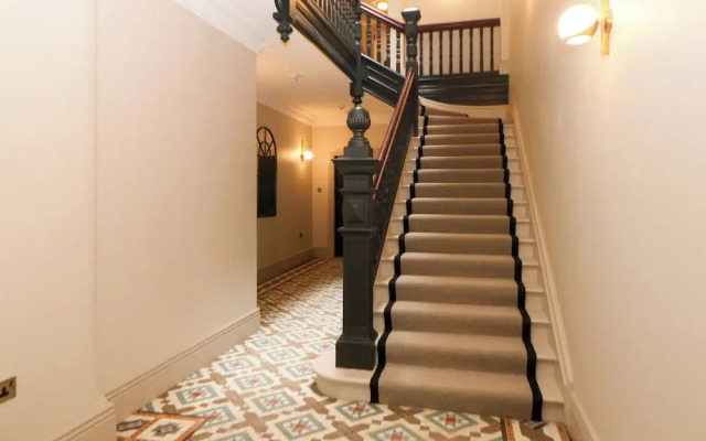 Castleton Suite