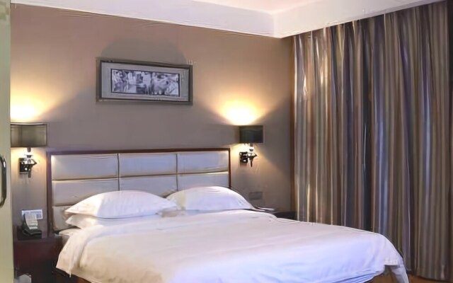 Degas Hotel