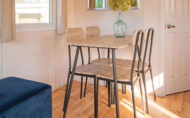 Beautiful Chalet in Appelscha with Garden