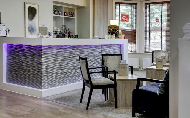 Linton Lodge Hotel, BW Signature Collection