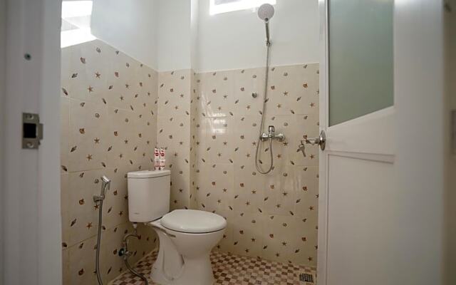 Vaccinated Staff - OYO 948 Vivi Residence Syariah II