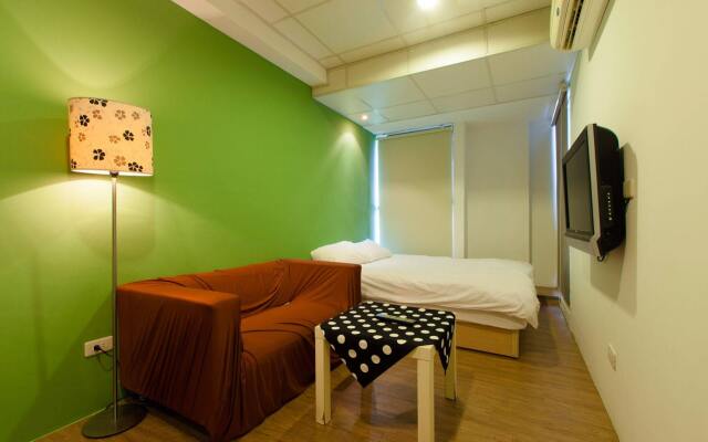 I-GoGo Colorful Hostel