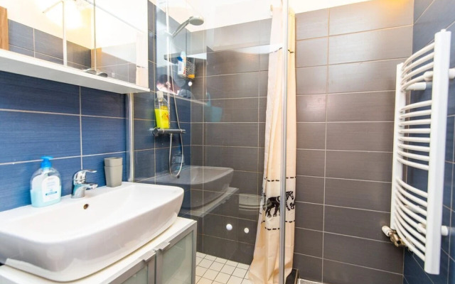 Relaxing Modern & Sunny Apartment in the Centre