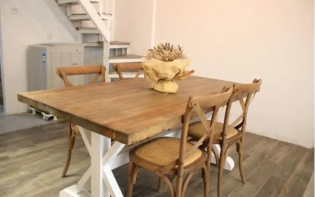Wanlong Apartment Xiangxue Branch