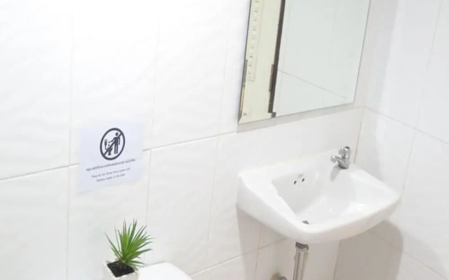 Warm Hug Home & Apartment