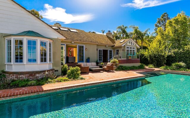 West Muirlands 4BDRM Home