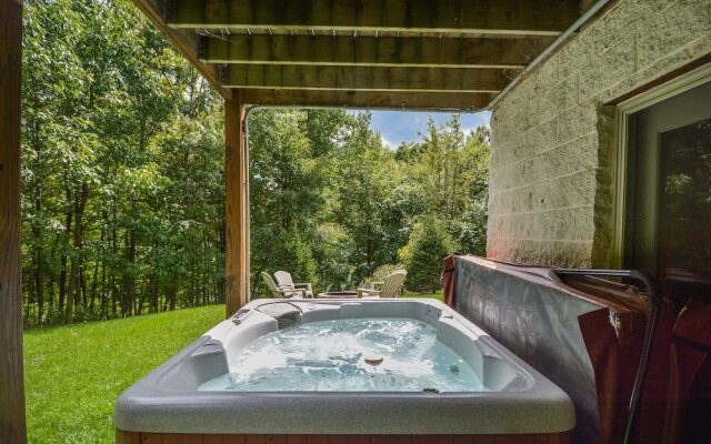 Lucky Bear Lodge 5 Bedroom House