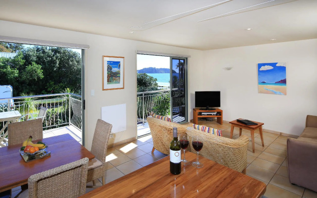 Onetangi Beach Apartments