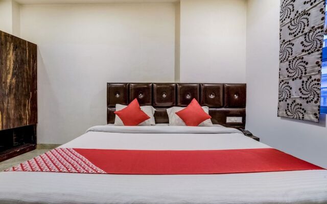 Collection O 35484 Hotel Yatri Inn