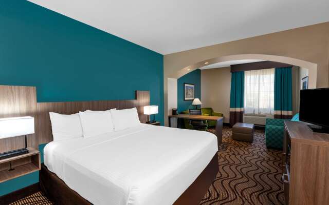 La Quinta Inn & Suites by Wyndham Midland North