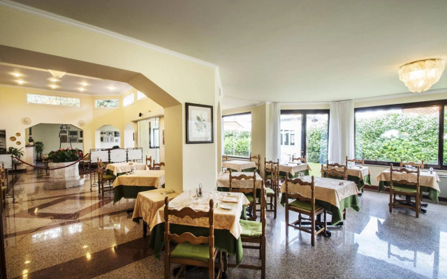 Hotel Lido La Perla Nera